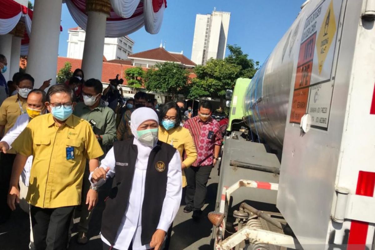 Pemerintah Provinsi Jawa Timur terima bantuan 9 ton oksigen cair