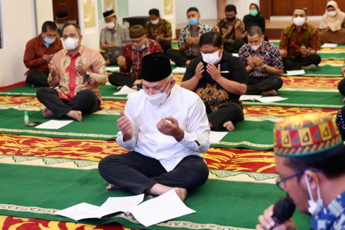 Jauhi marabahaya COVID, Pemerintah Aceh gelar zikir dan doa bersama sebelum aktivitas