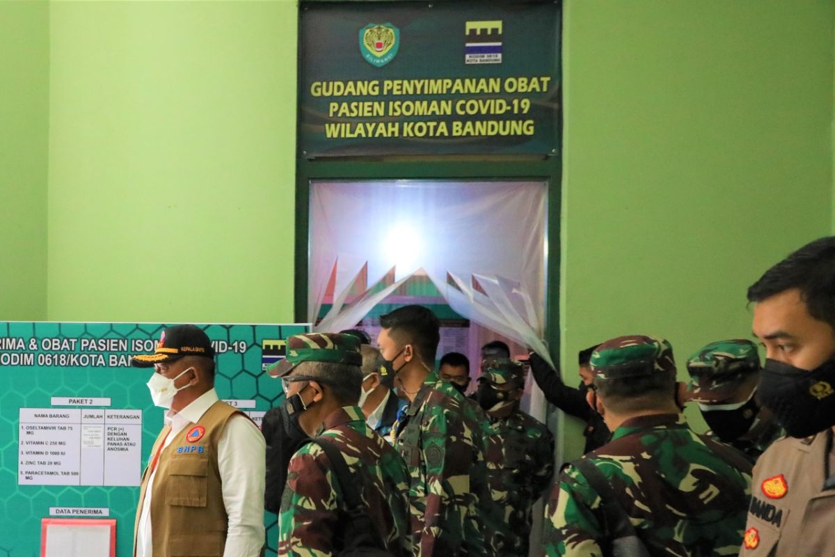 Kasatgas COVID-19 pastikan kesiapan isoman warga Bandung