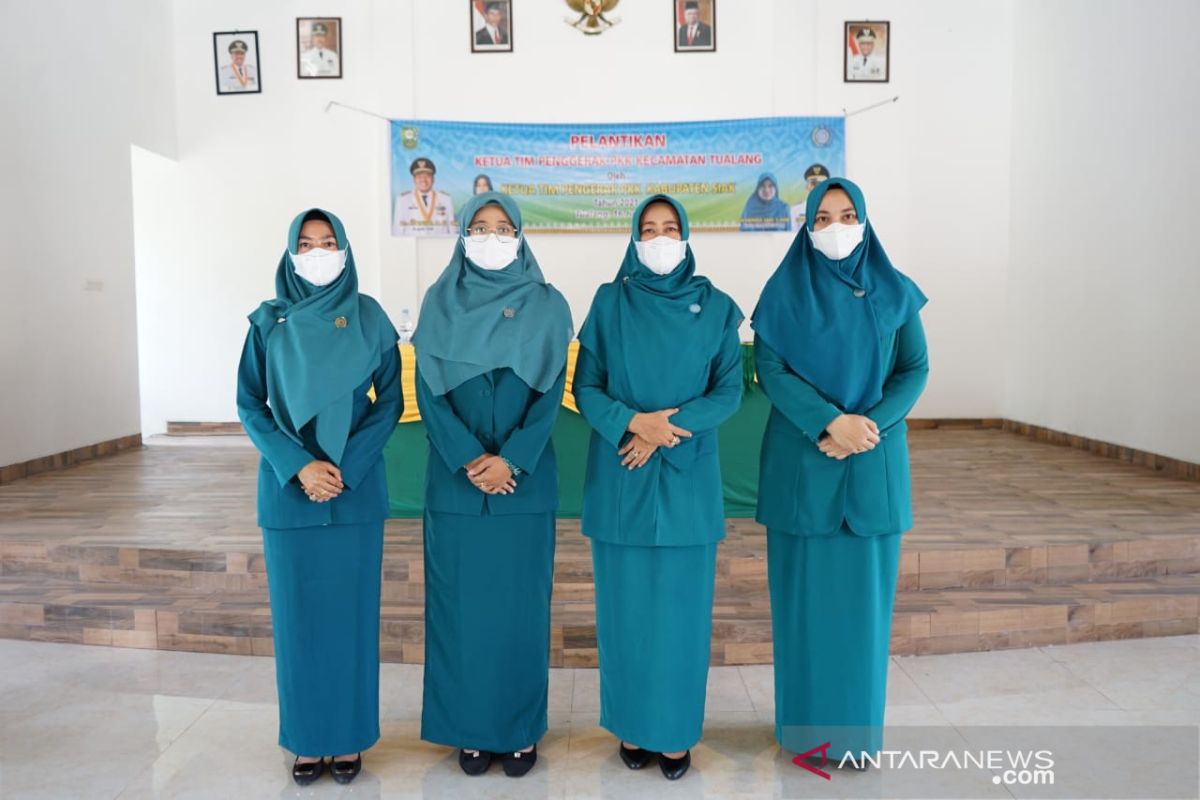 Lantik Ketua PKK Tualang, Ini pesan Rasidah Alfedri