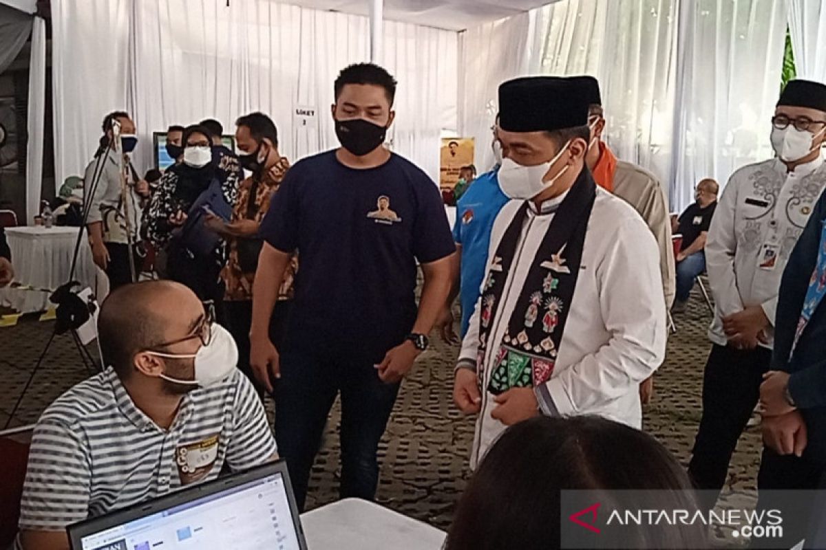 Wagub tinjau kegiatan vaksinasi DPP KNPI di Cut Meutia