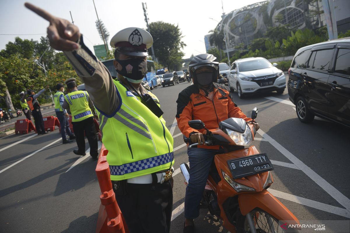 PPKM darurat, para menteri dilarang keluar negeri kecuali Menlu