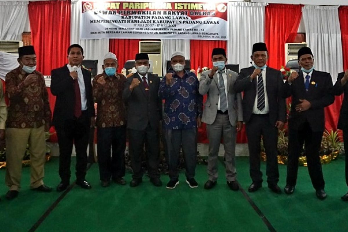 DPRD rapat paripurna hari Jadi Kabupaten Padang Lawas ke-14