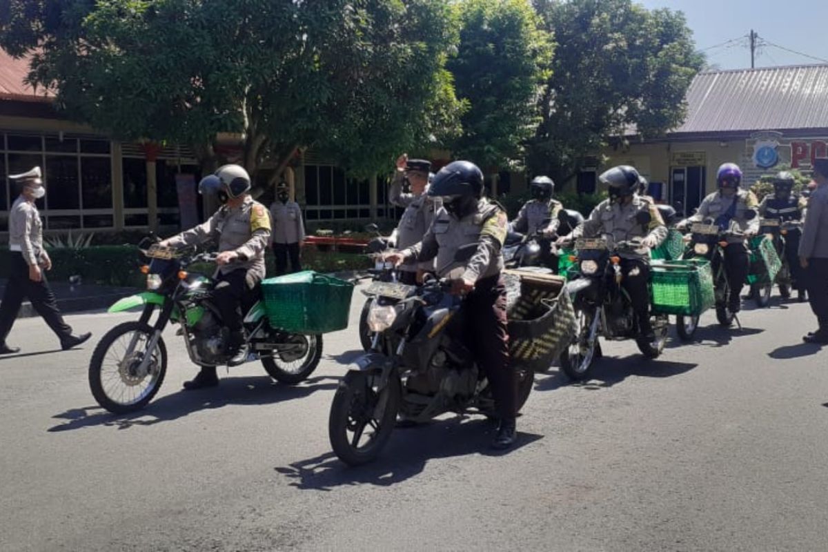 Kapolres Binjai berikan bantuan dua ton beras buat warga terdampak COVID