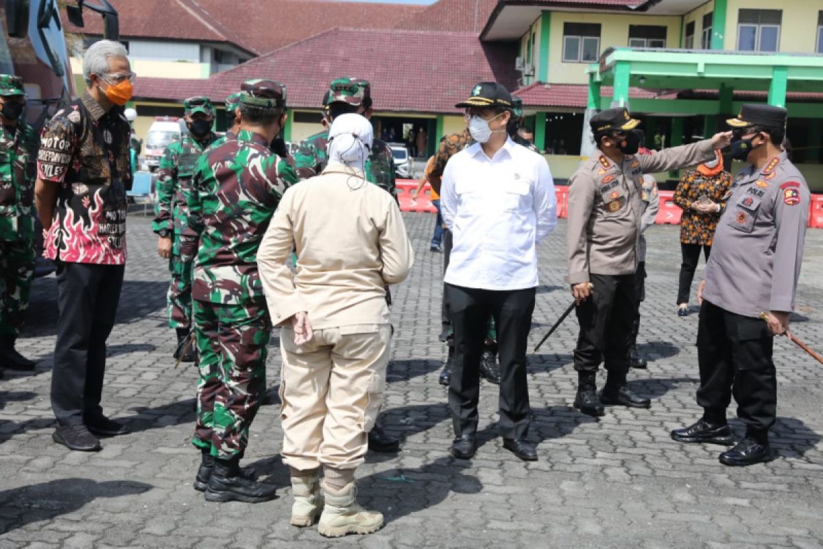 Ganjar: Pengkonversian RS darurat Asrama Haji Donohudan butuh waktu dua pekan