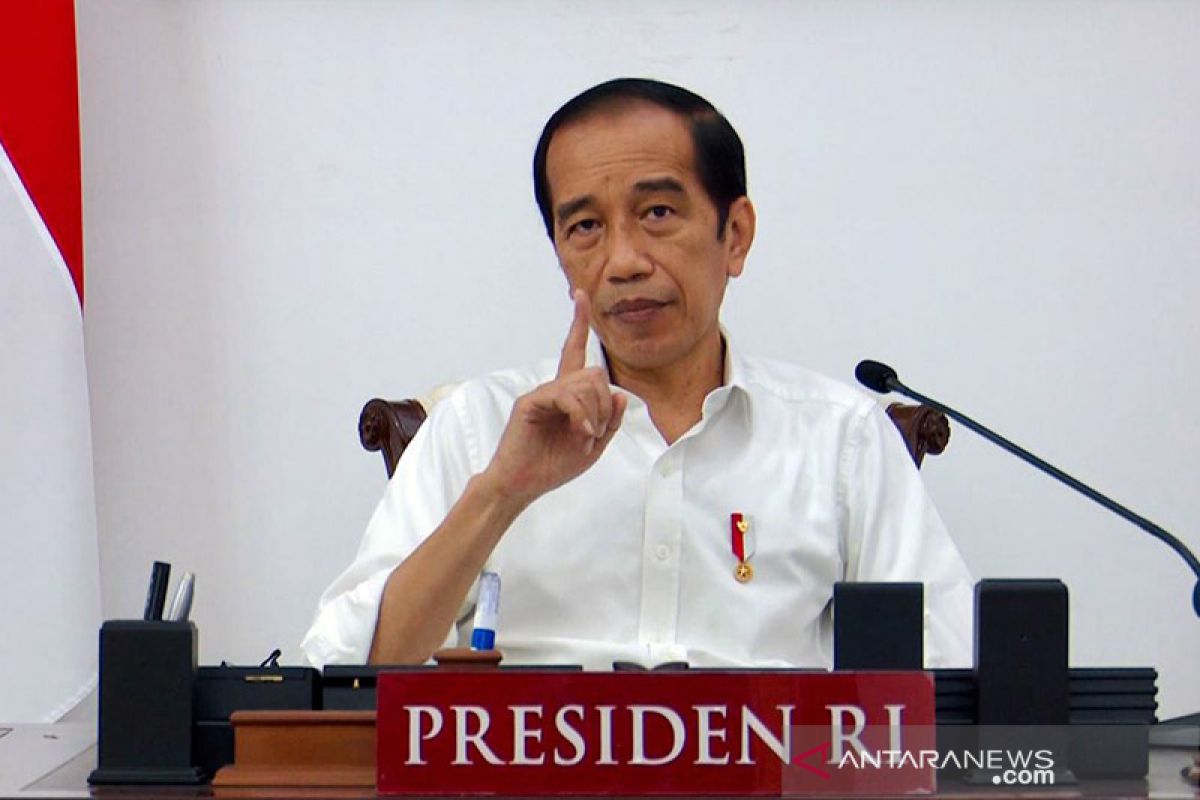 Jokowi minta penyaluran bansos tidak terlambat