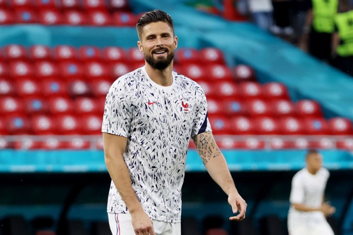 Milan boyong Olivier Giroud dari Chelsea