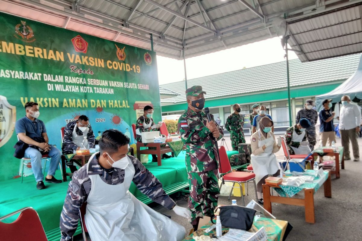 TNI Sudah Beri Vaksin COVID-19 Pada 3.724 Warga di Tarakan