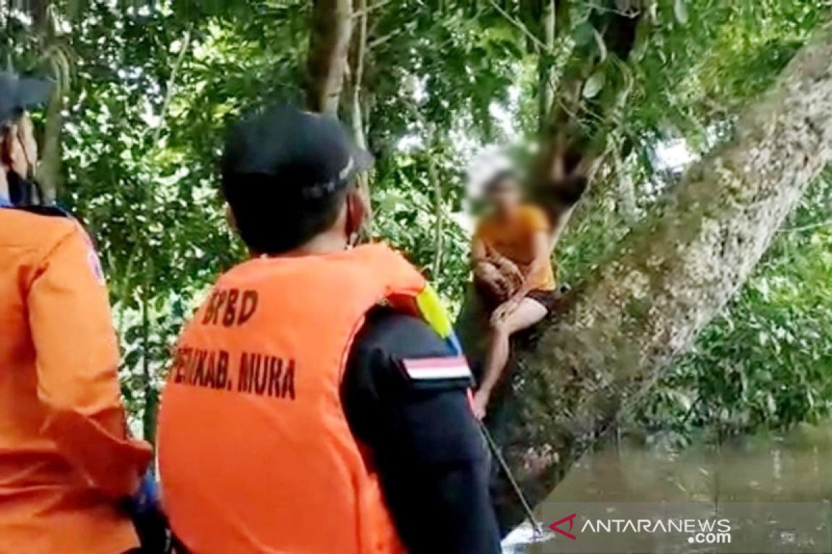 Pria di Murung Raya ini dikira tenggelam setelah melompat dari jembatan