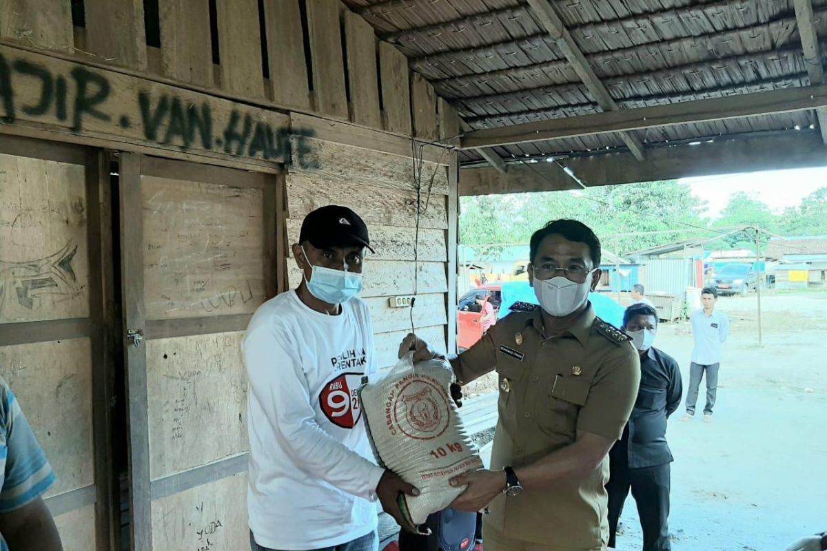 Pemkab Sigi bantu penyintas gempa empat ton beras jelang Idul Adha
