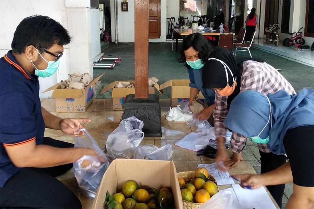 PKK Kediri  dirikan dapur umum bantu warga yang isolasi mandiri