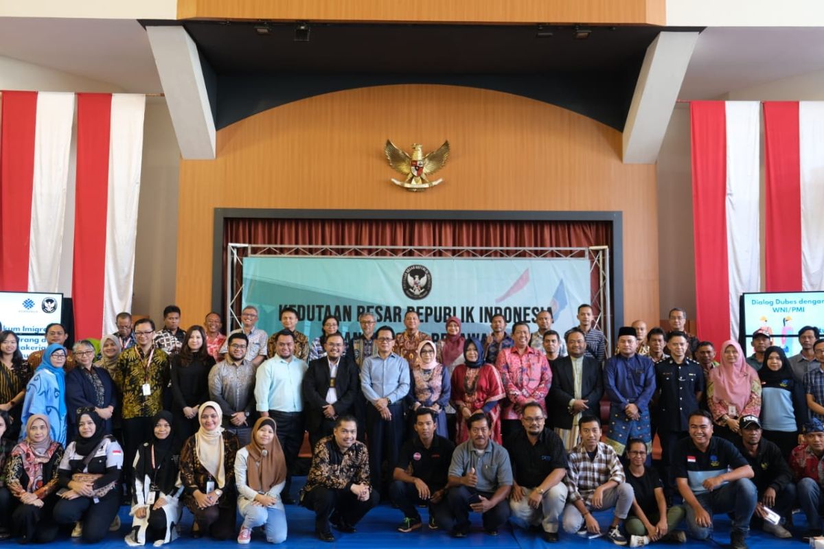 Dubes imbau pekerja migran Indonesia di Brunei patuh hukum setempat