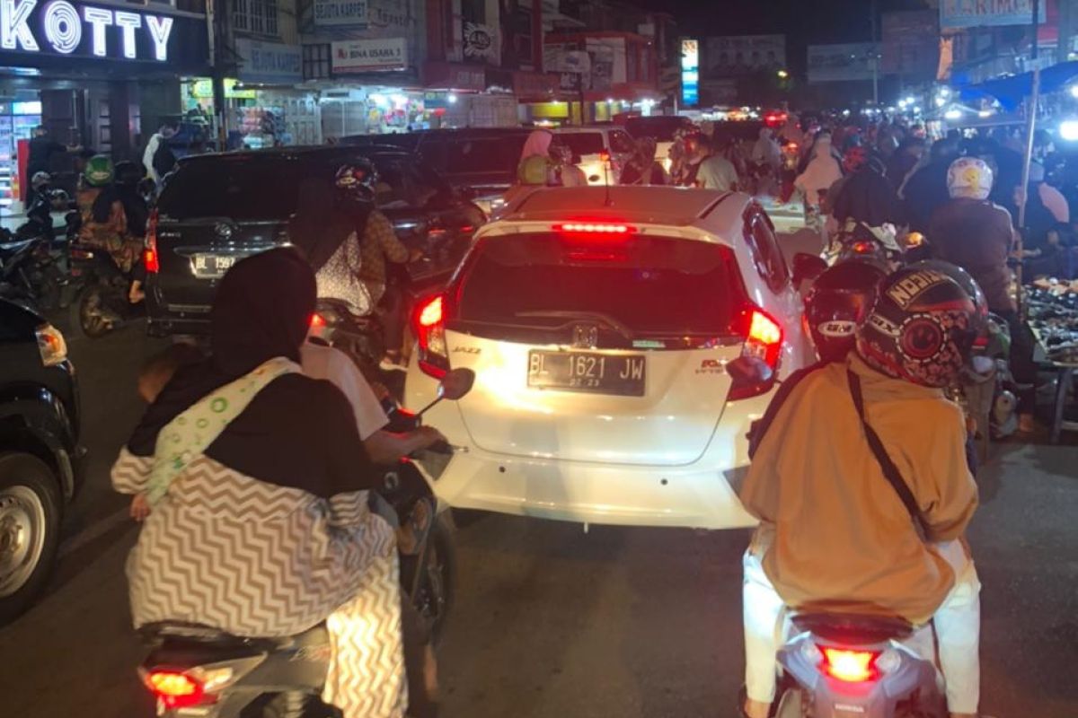 Pawai takbir ditiadakan, sejumlah jalan protokol di Banda Aceh macet