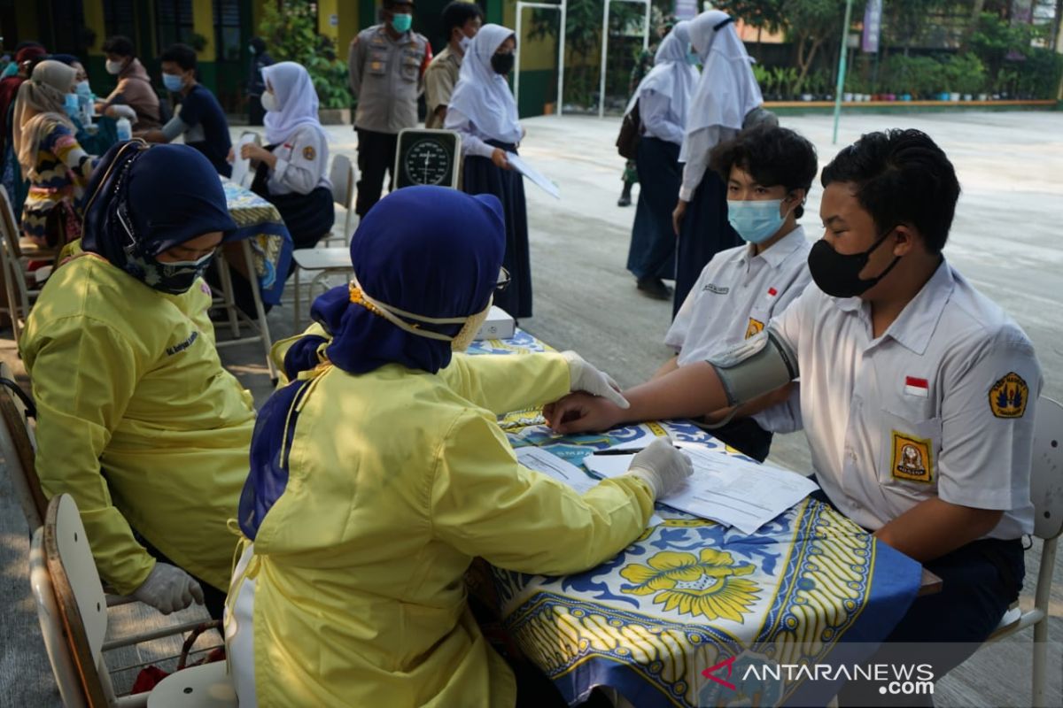 Pelajar usia 12 sampai 17 tahun di Kabupaten Tangerang mulai divaksinasi