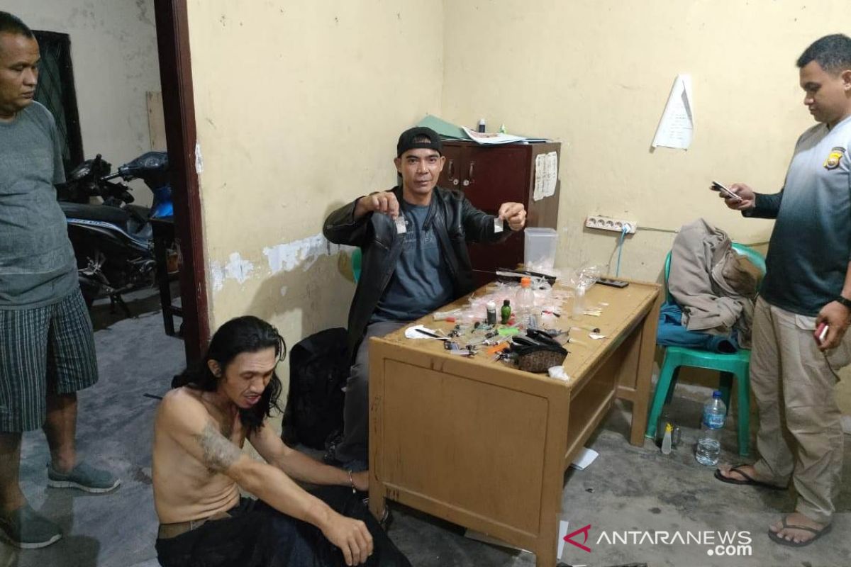 Polisi tangkap pengedar upal-narkoba di pedesaan Rejang Lebong