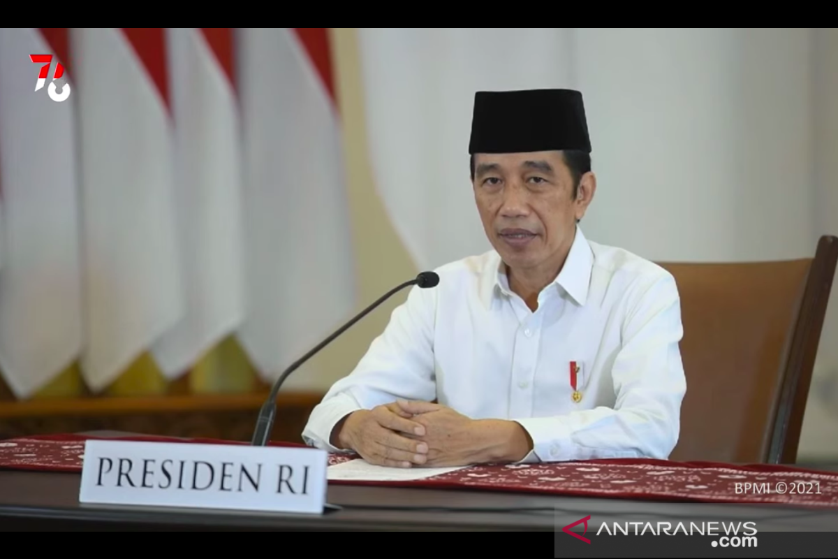 Presiden Jokowi ajak berdoa dan bertakbir dari rumah masing-masing