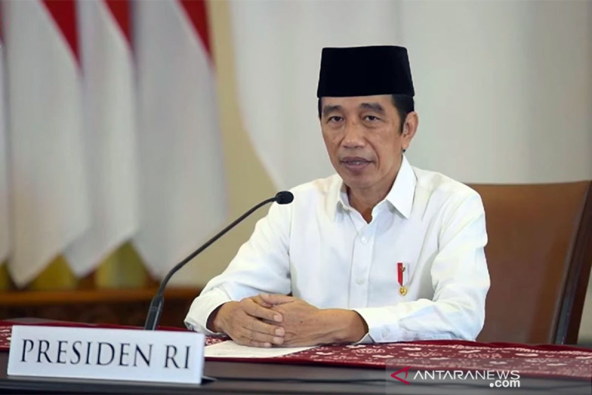 Presiden Jokowi shalat Idul Adha di Istana Bogor bersama Paspampres