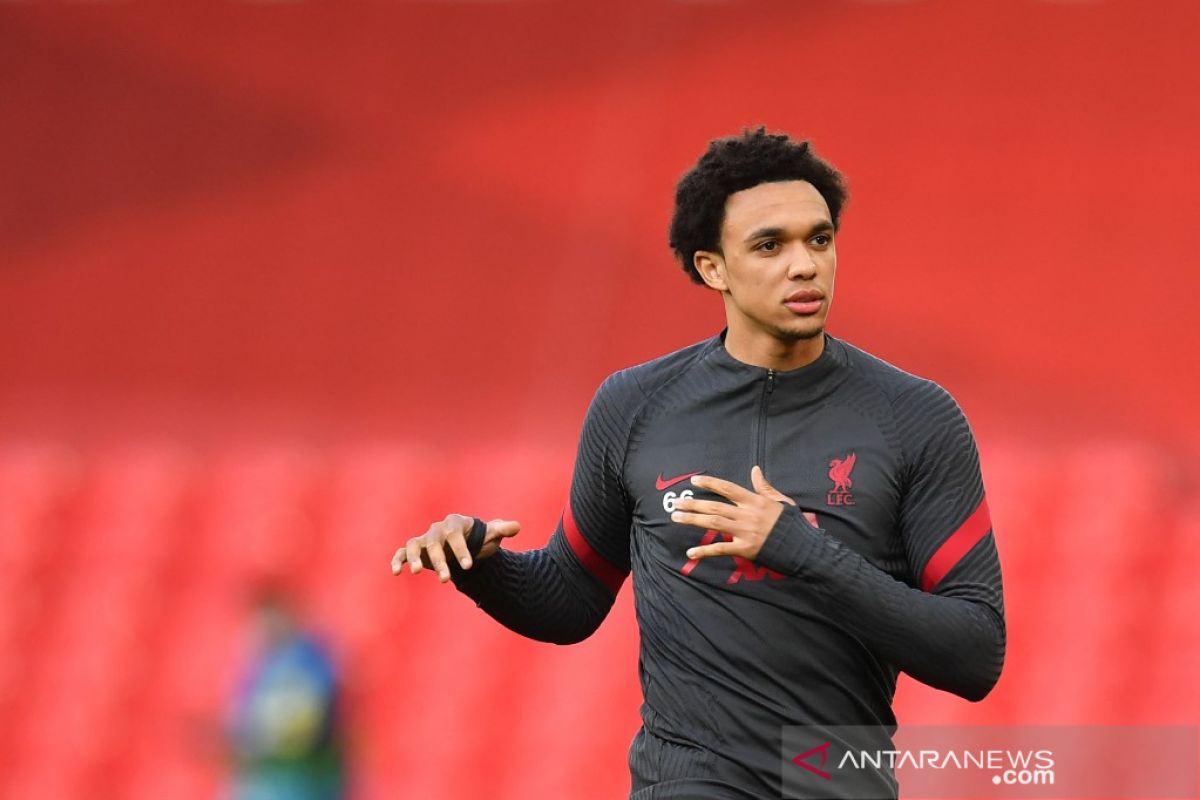 Trent Alexander-Arnold klaim sudah fit dan siap bermain