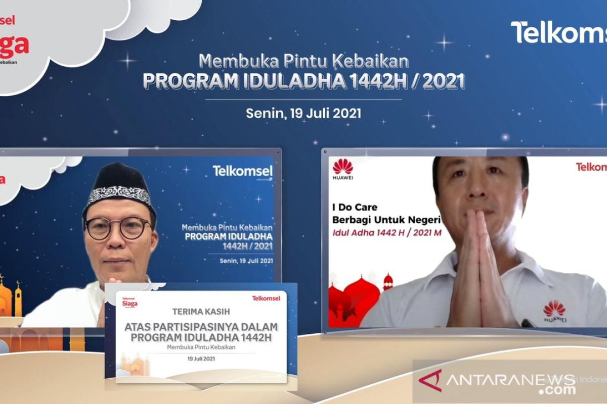 Telkomsel Salurkan Hewan Kurban Hingga ke Pelosok Negeri