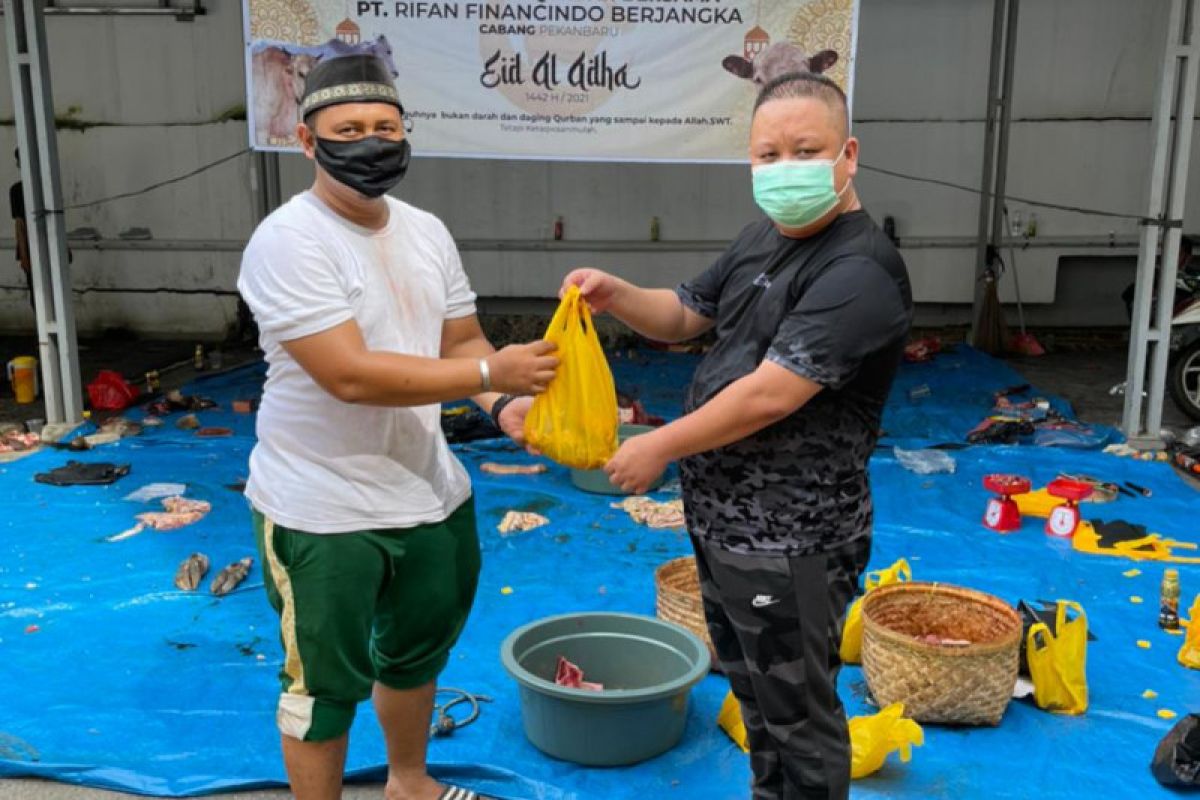 Pandemi COVID-19 tak halangi berbuat baik di hari Idul Adha