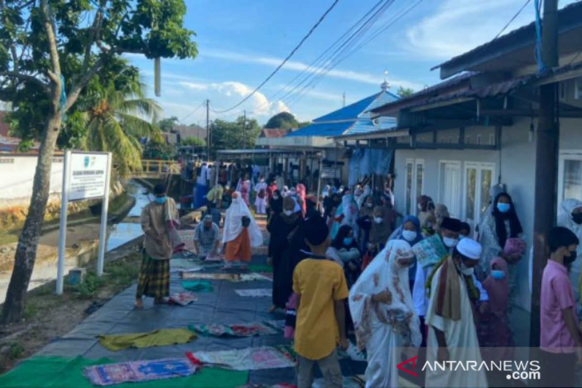 Umat Islam di Belitung shalat Idul Adha dengan prokes ketat