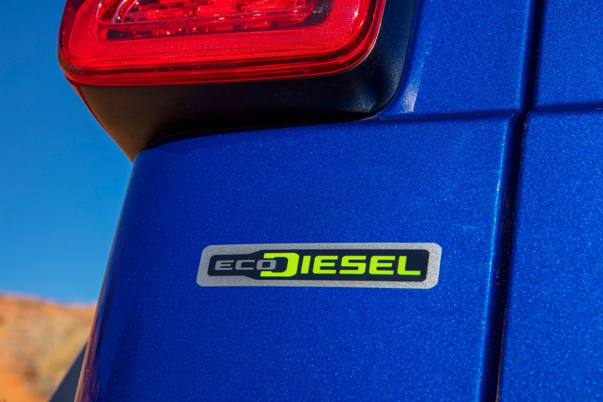Jeep pertahankan mesin V8 dan mengurangi produksi diesel pada 2030