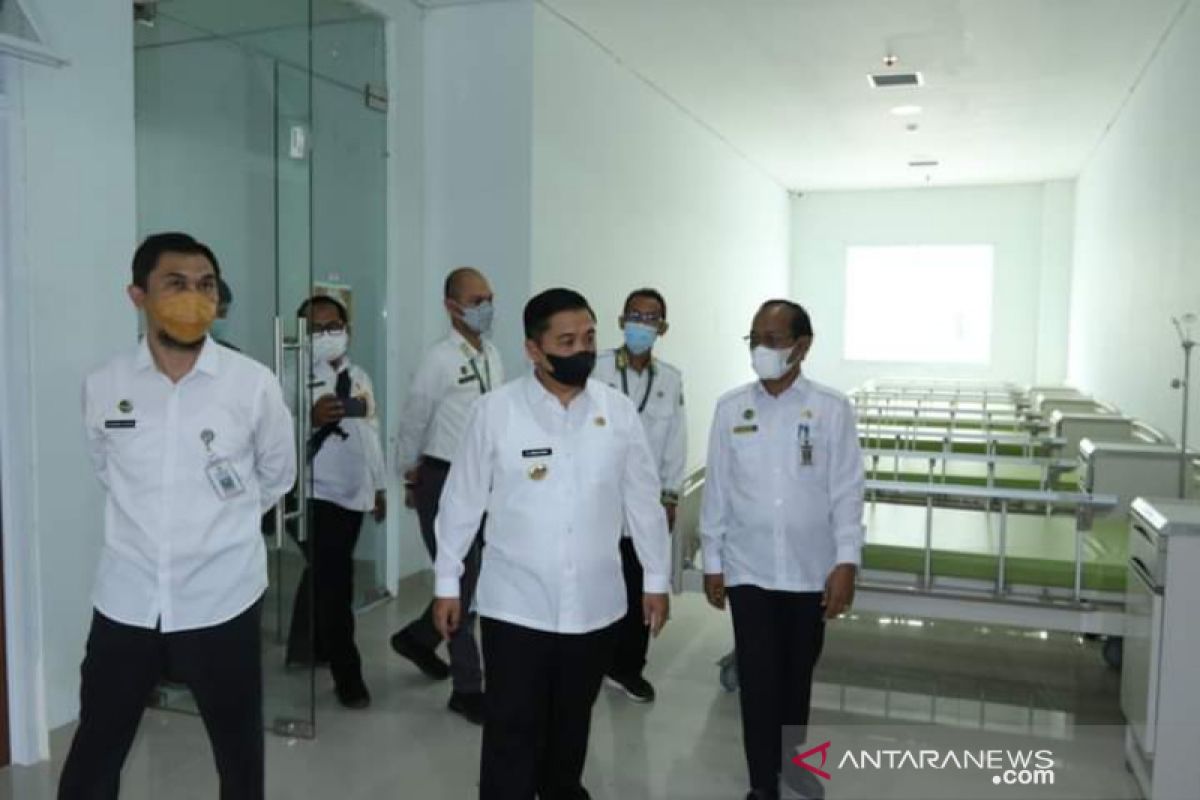 Banjarmasin's Sultan Suriansyah Hospital full of COVID-19 patients