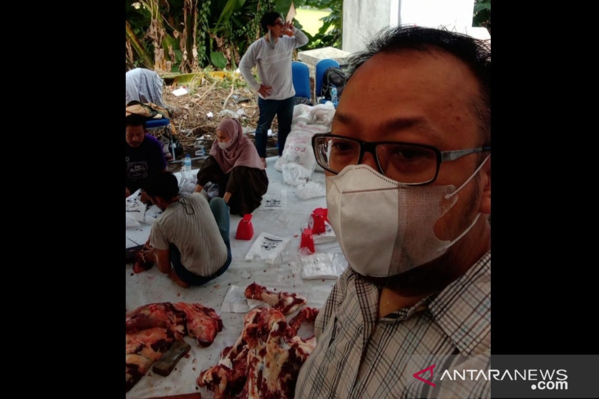 KNPI kurban 24 ekor hewan untuk warga terdampak pandemi di Jabodetabek