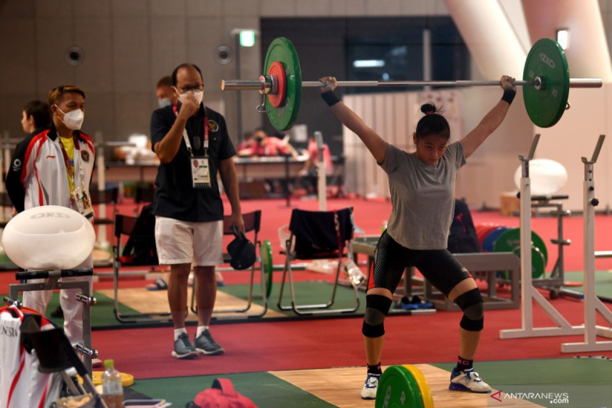 Lifter Windy Cantika sumbang medali pertama untuk Indonesia di Tokyo 2020