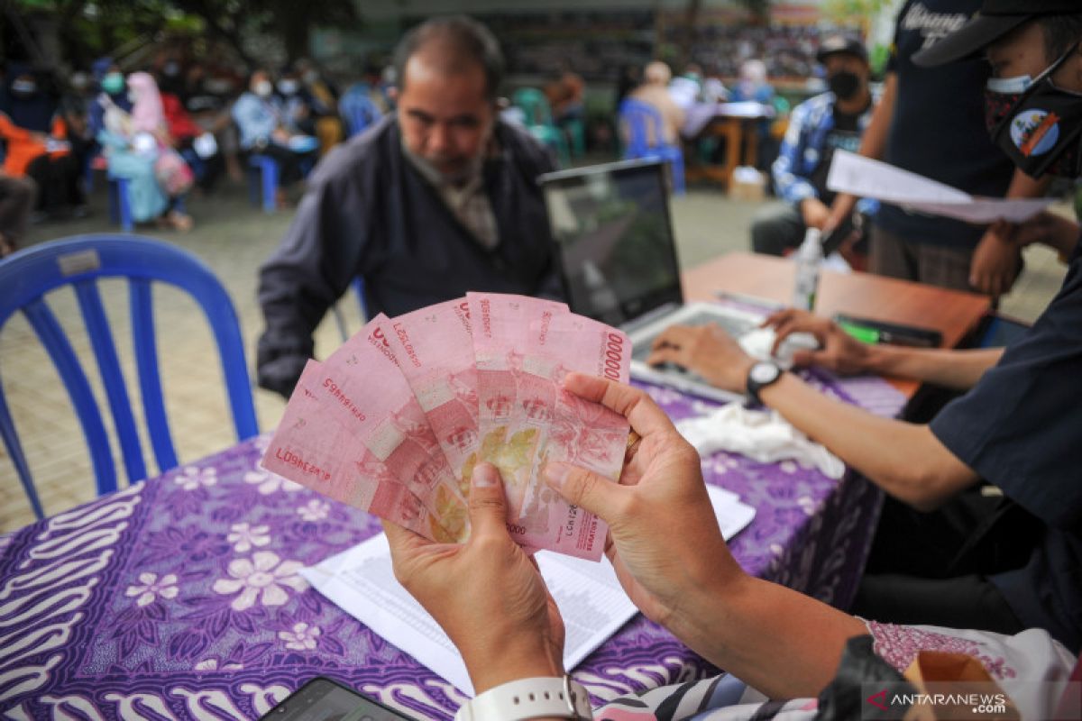 Konsumsi rokok mempengaruhi pemenuhan gizi keluarga penerima bansos