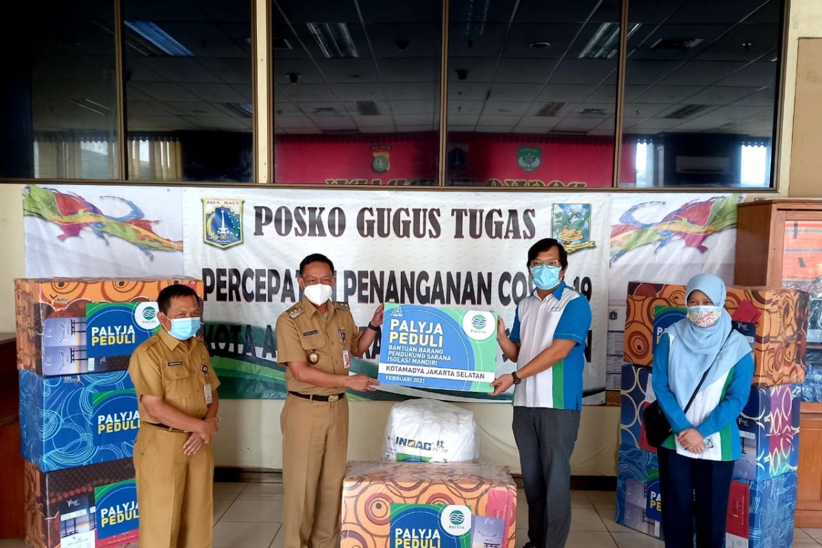 PALYJA salurkan 160 paket bantuan COVID-19  di Jakarta Selatan