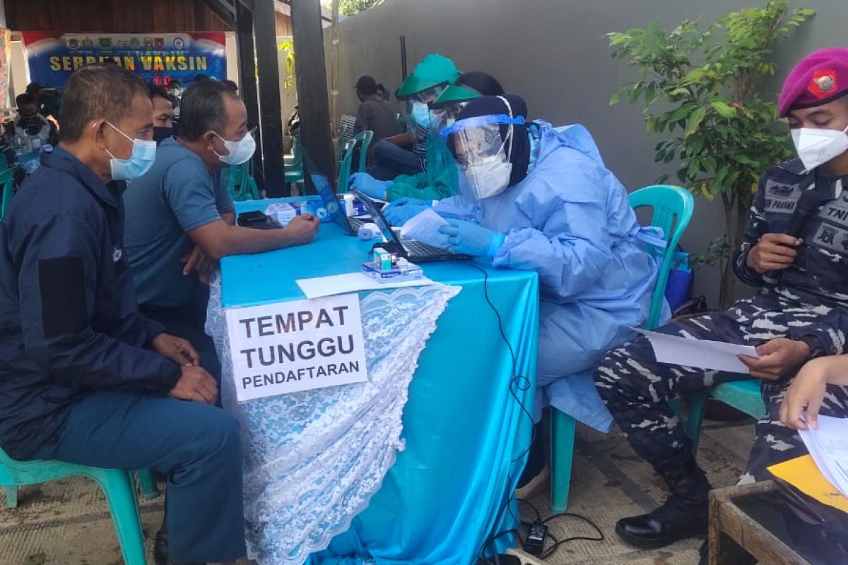 Kemenhub gelar vaksinasi massal di sejumlah pelabuhan di Indonesia