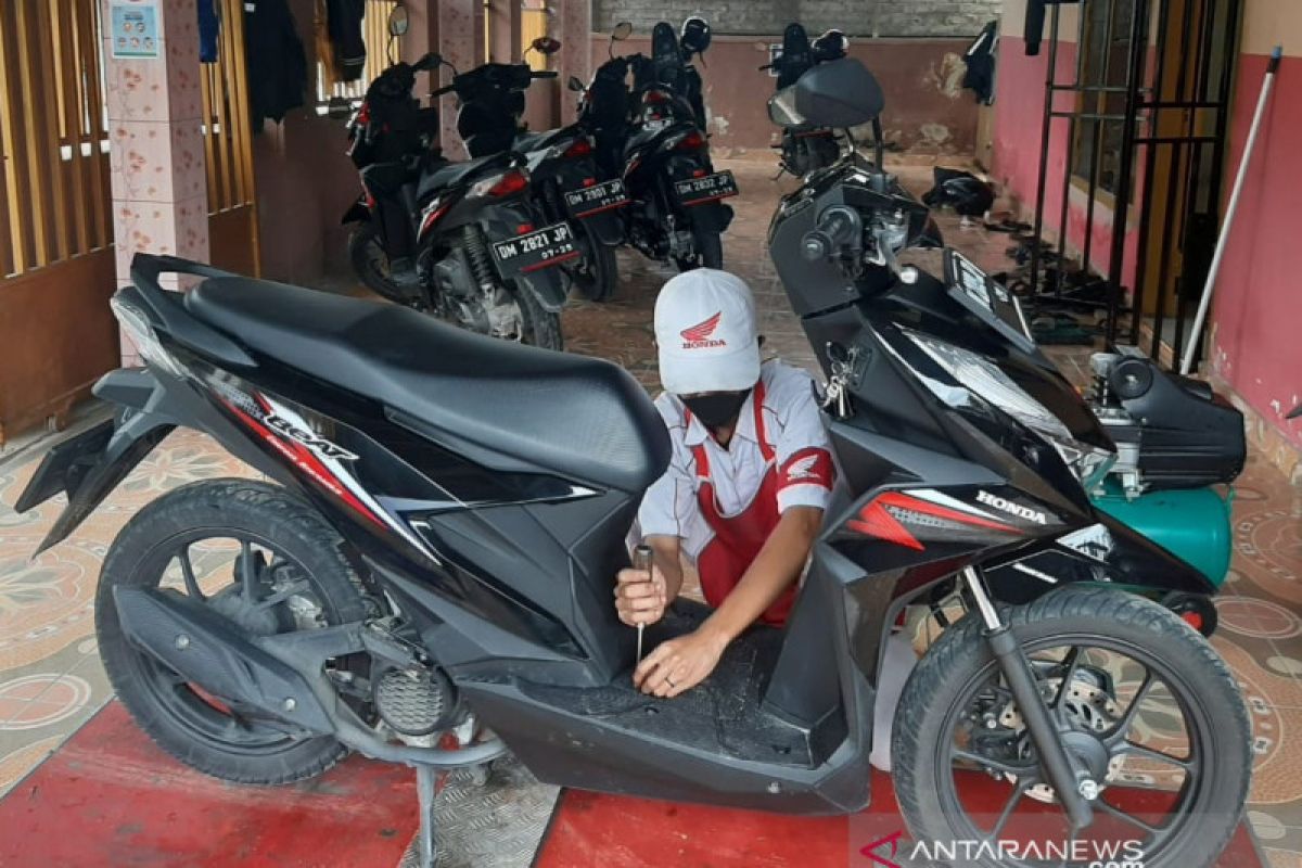 Servis Motor di Rumah Dengan Layanan Home Service AHASS