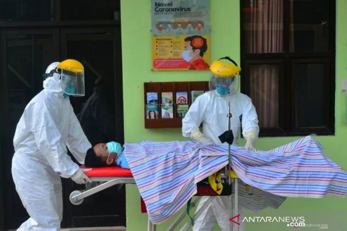 Angka kematian COVID-19 meningkat tiga kali lipat