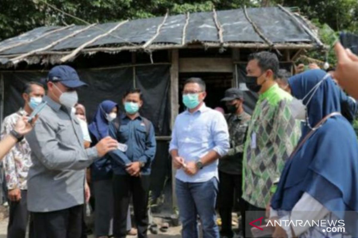 Gubernur Babel wujudkan impian Ibu Magdalena miliki rumah layak huni