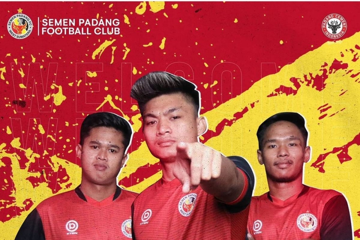 Dua pemain muda Semen Padang dibajak PSPS Riau
