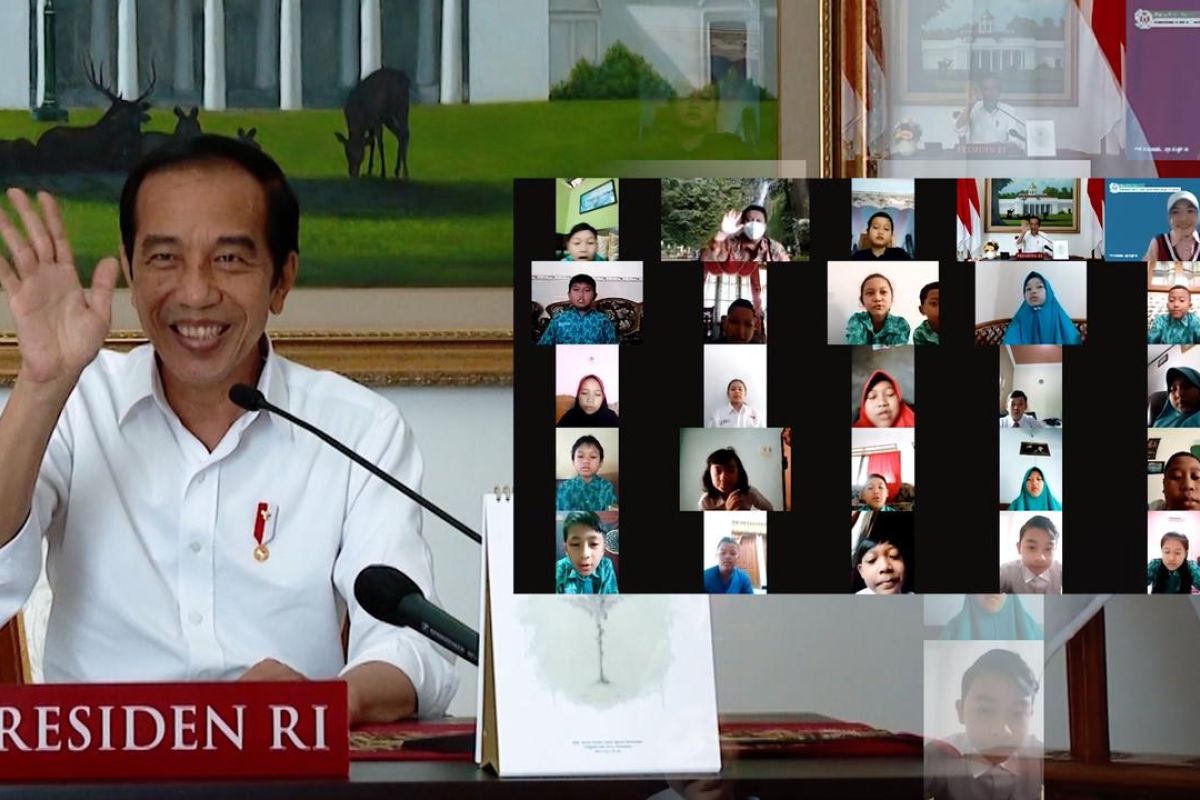 Peringati Hari Anak Nasional, Jokowi ditanya soal tugas presiden