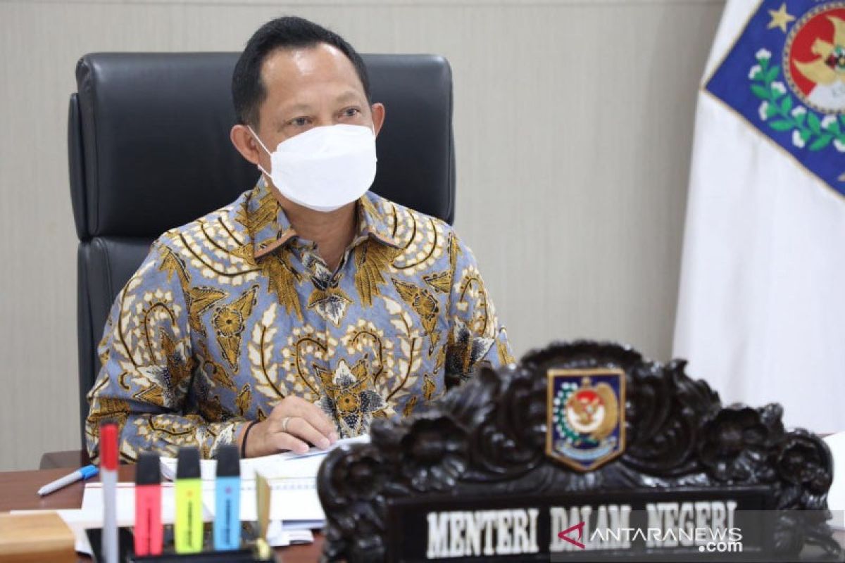 Mendagri Tito Karnavian imbau kepala daerah manfaatkan keuangan pemda untuk COVID-19