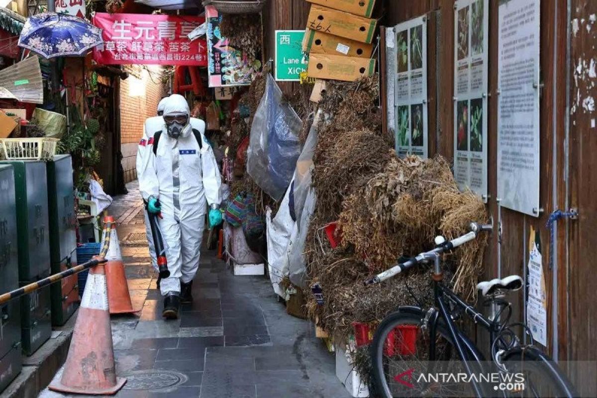 Sampah wadah makanan menumpuk di Taiwan selama pemberlakuan "lockdown"