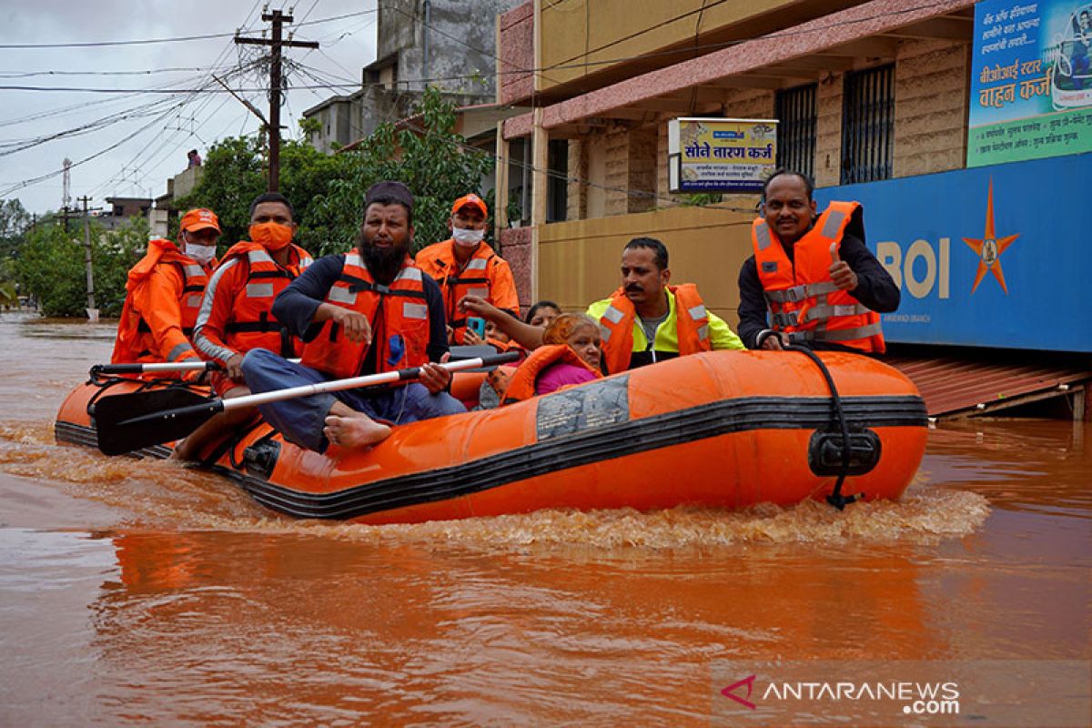 Korban tewas akibat banjir dan longsor di India bertambah jadi 125