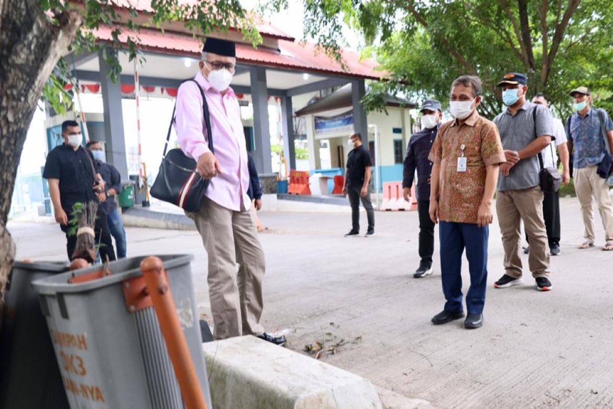 Tinjau pelabuhan Ulee Lheu, ini Peringatan Gubernur Aceh