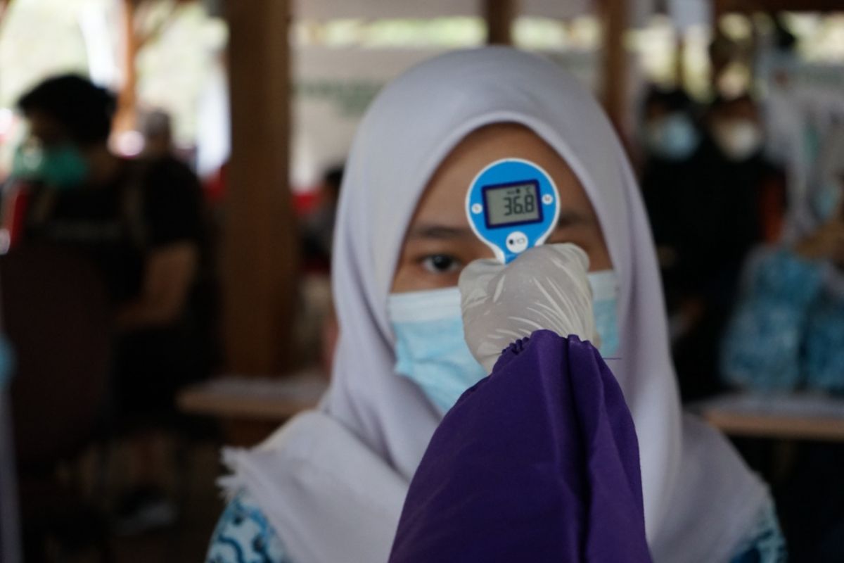 Peringati Hari Anak Nasional, Dompet Dhuafa vaksinasi ratusan anak sekolah