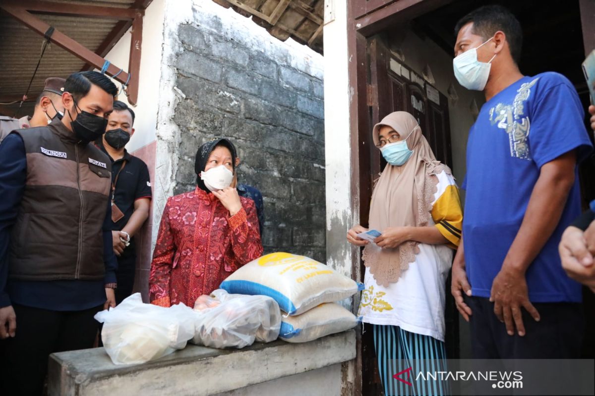 Mensos Risma minta masyarakat Tuban ikut aktif putus mata rantai COVID-19