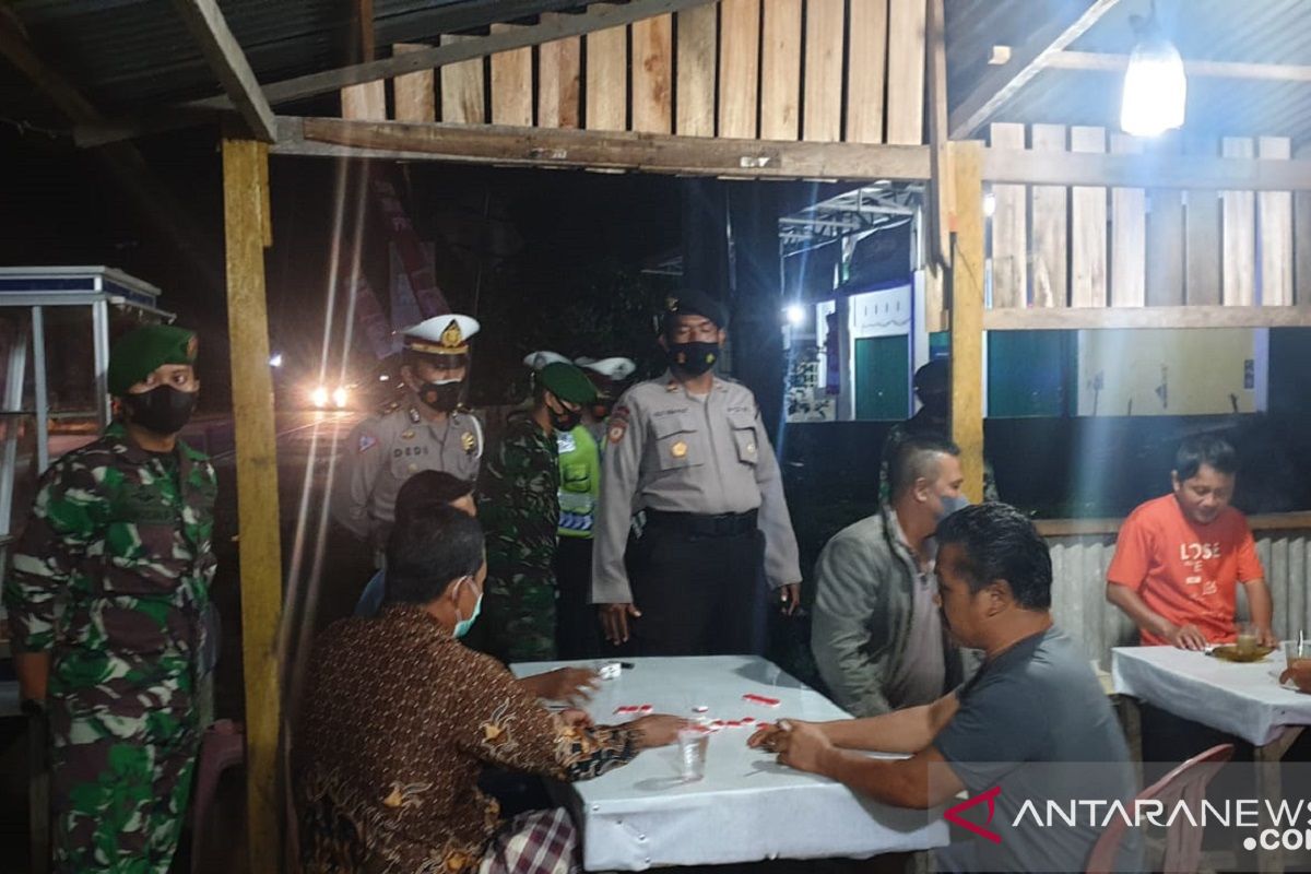 TNI-Polri Mukomuko gelar patroli berskala besar penegakan prokes