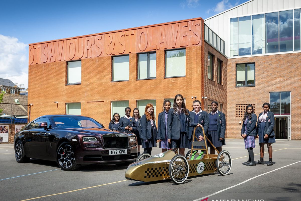 Rolls-Royce berikan kit mobil Greenpower untuk desainer muda