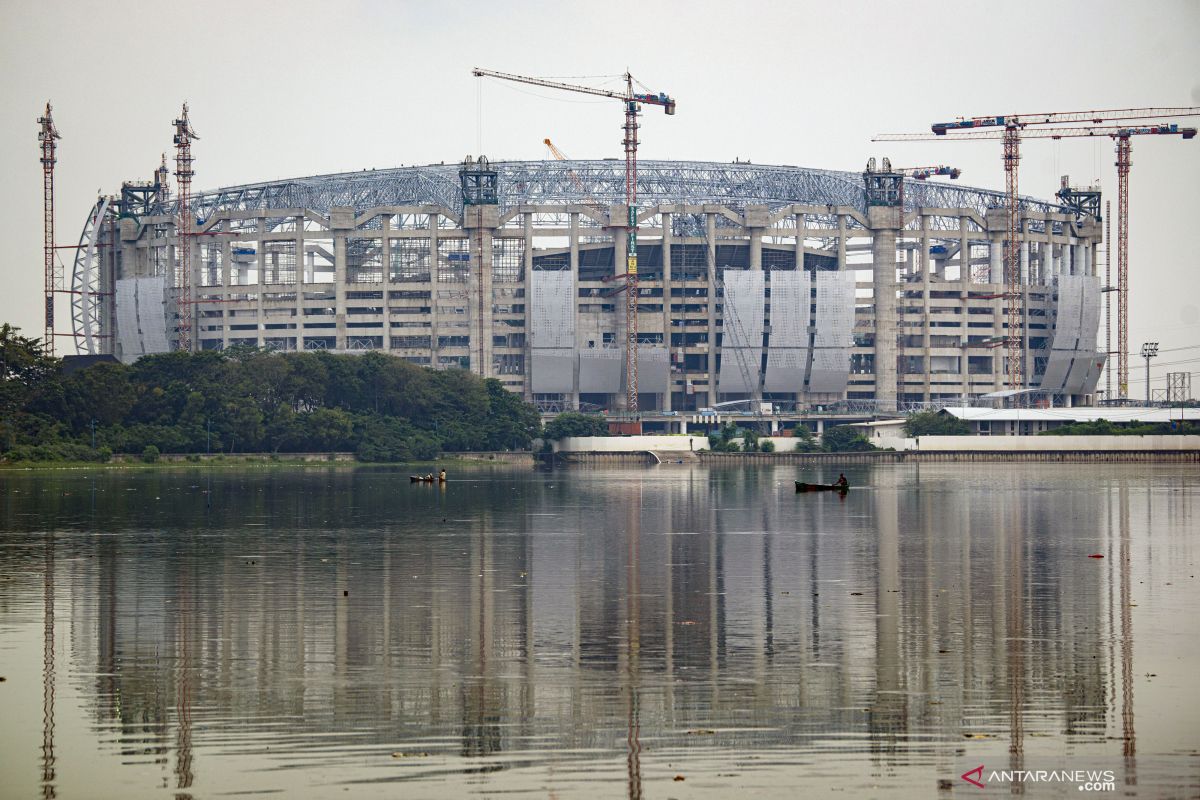 Hoaks! Destinasi baru, stadion di atas danau di Jateng