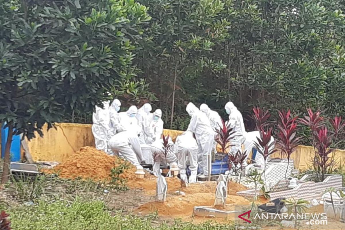 31 pasien COVID-19 di Kepri meninggal dunia dalam sehari