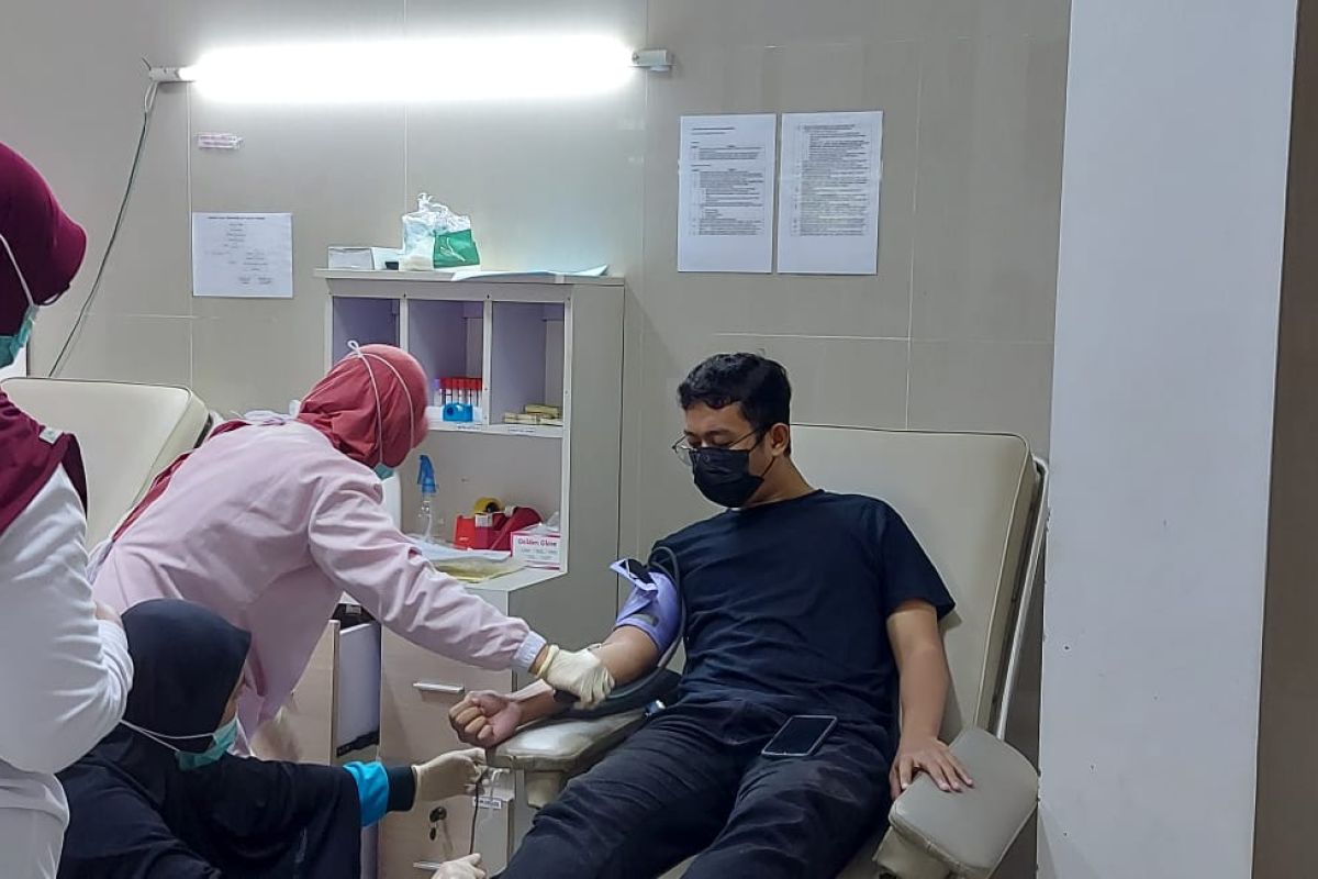 PMI Banjarnegara mengajak penyintas COVID-19 donorkan plasma