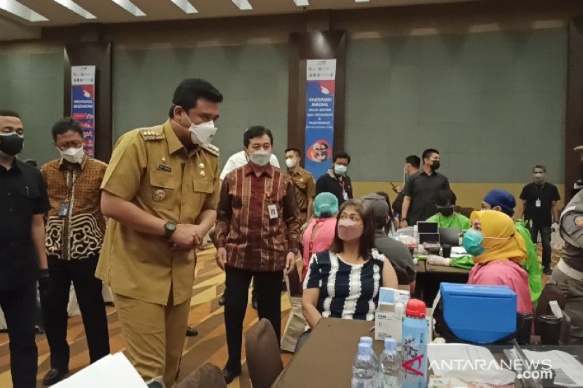Wali Kota Medan  apresiasi program vaksinasi pelaku jasa keuangan