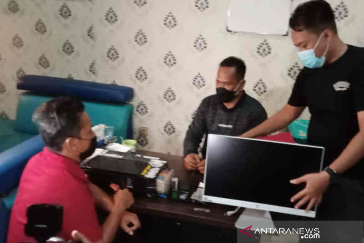Polisi tangkap petugas puskesmas palsukan surat uji antigen di Indramayu